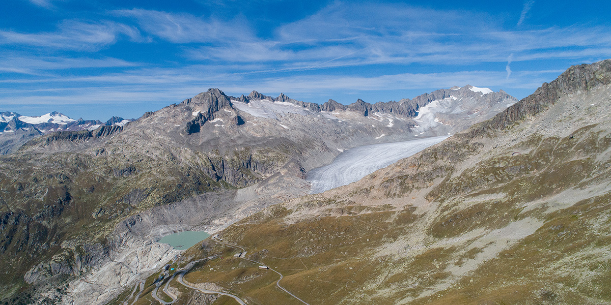 Luftaufnahme Berge in der Schweiz